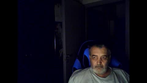 Chris online show from 19, 10, 2025