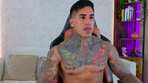 Snapshot of chris_reilly chatting on 14, 2, 2026 chris reilly online show from 14, 2, 2026