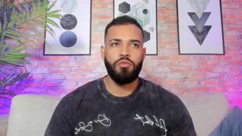 Snapshot of chris_varden chatting on 15, 12, 2025 Chris Varden online show from 15, 12, 2025