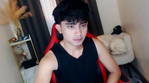 Snapshot of chris_walker22 chatting on 22, 11, 2025 Shawty Chris online show from 22, 11, 2025