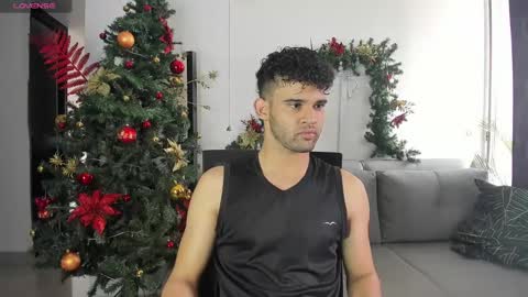 Im Chirs IM MODEL INDEPENDT online show from 26, 12, 2024