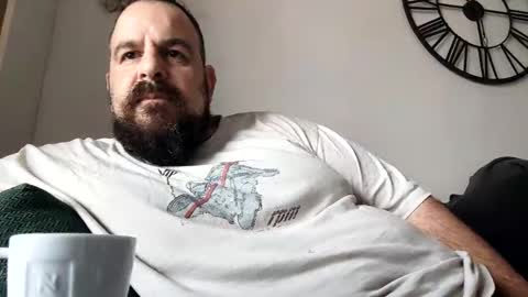 Snapshot of chrisole chatting on 14, 12, 2025 chris ole online show from 14, 12, 2025