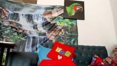 Snapshot of chriss_evanss_ chatting on 19, 11, 2025 chriss_evanss_ online show from 19, 11, 2025