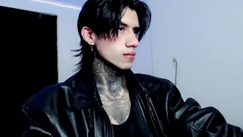 Snapshot of chriss_opp chatting on 13, 2, 2025 CHRIS  INDEPENT MODEL online show from 13, 2, 2025