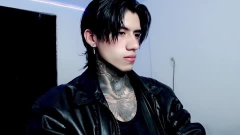 Snapshot of chriss_opp chatting on 17, 2, 2025 CHRIS  INDEPENT MODEL online show from 17, 2, 2025