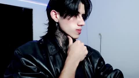 Snapshot of chriss_opp chatting on 24, 2, 2025 CHRIS  INDEPENT MODEL online show from 24, 2, 2025