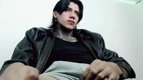 Snapshot of chriss_opp chatting on 10, 3, 2025 CHRIS  INDEPENT MODEL online show from 10, 3, 2025