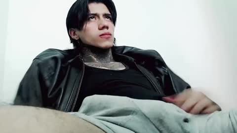 Snapshot of chriss_opp chatting on 10, 3, 2025 CHRIS  INDEPENT MODEL online show from 10, 3, 2025