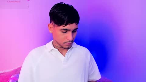 Christian Wang online show from 1, 12, 2025