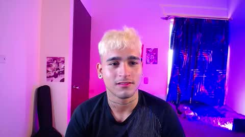 Snapshot of chriss_wg_ chatting on 7, 3, 2026 Christian Wang online show from 7, 3, 2026