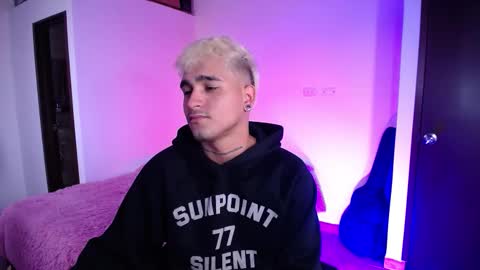 Snapshot of chriss_wg_ chatting on 13, 3, 2026 Christian Wang online show from 13, 3, 2026