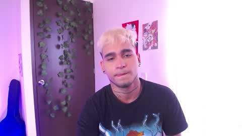 Snapshot of chriss_wg_ chatting on 21, 3, 2026 Christian Wang online show from 21, 3, 2026