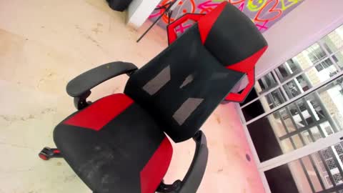 Snapshot of chrissangel12 chatting on 15, 11, 2025 chrissangel12 online show from 15, 11, 2025