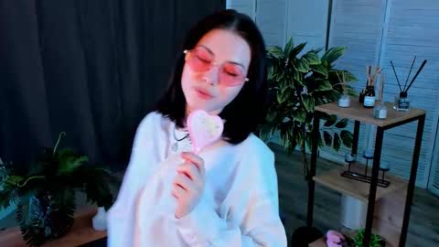 christaschrecongost online show from 9, 3, 2026