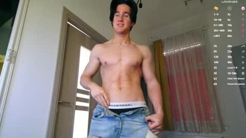 Snapshot of christianlevine_ chatting on 2, 3, 2026 UPVOTE ME ------ ILL DO SOMETHING FOR FREE online show from 2, 3, 2026