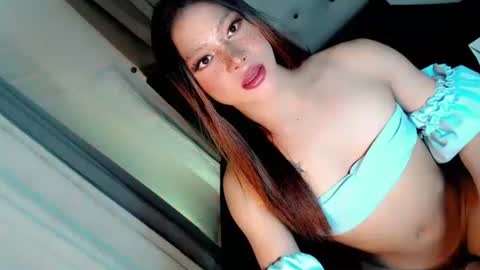 christina_wills online show from 22, 9, 2025