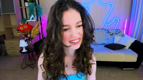 christinaconteeree online show from 16, 9, 2025