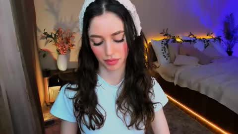 christinaconteeree online show from 20, 9, 2025