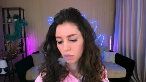 christinaconteeree online show from 25, 9, 2025