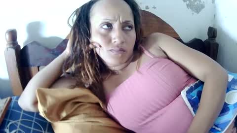 Snapshot of christine213 chatting on 27, 12, 2024 christine213 online show from 27, 12, 2024