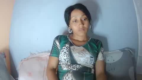 Snapshot of christine213 chatting on 12, 10, 2025 christine213 online show from 12, 10, 2025