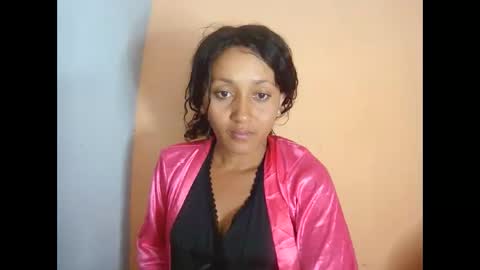 Snapshot of christine213 chatting on 12, 11, 2025 christine213 online show from 12, 11, 2025