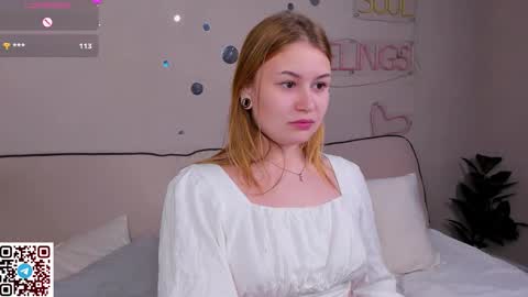 christine_wallker online show from 12, 9, 2025