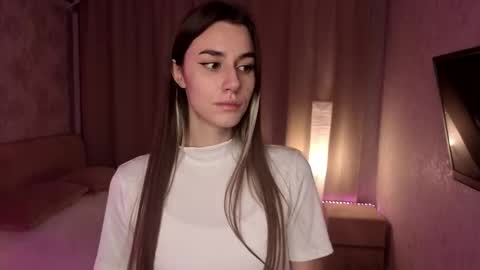 Snapshot of christinfinnie chatting on 30, 11, 2025 Ellie online show from 30, 11, 2025