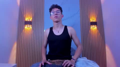 Snapshot of christopher_hunter chatting on 13, 3, 2026 Chrisopher Hunter online show from 13, 3, 2026