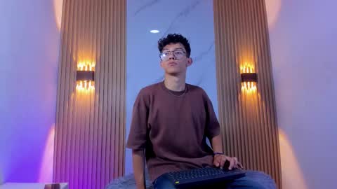 Snapshot of christopher_hunter chatting on 15, 3, 2026 Chrisopher Hunter online show from 15, 3, 2026