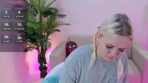 christy_foxy online show from 26, 9, 2025