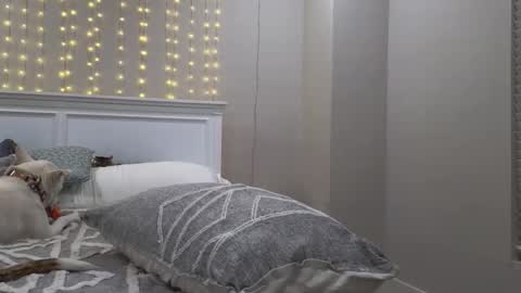 Snapshot of christy_love chatting on 21, 10, 2025 Christy Love online show from 21, 10, 2025