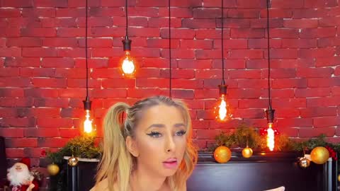 christyna_ross online show from 29, 12, 2024
