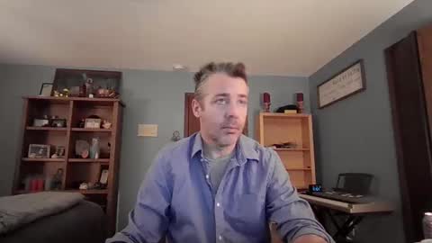 Chris online show from 10, 3, 2026