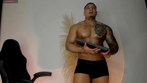 Snapshot of chrizmacgregor chatting on 10, 10, 2025 chrizmacgregor online show from 10, 10, 2025