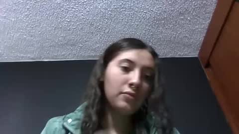 Vanesa online show from 5, 3, 2025