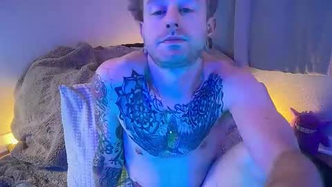 Snapshot of chubschadwell chatting on 3, 12, 2025 ChubsChadwell online show from 3, 12, 2025