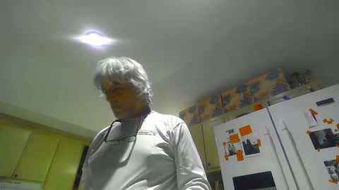 Snapshot of chuck354139 chatting on 6, 1, 2025 chuck354139 online show from 6, 1, 2025