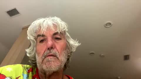 Snapshot of chuck354139 chatting on 6, 1, 2025 chuck354139 online show from 6, 1, 2025