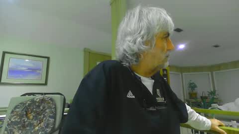 Snapshot of chuck354139 chatting on 10, 1, 2025 chuck354139 online show from 10, 1, 2025