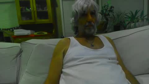 Snapshot of chuck354139 chatting on 22, 1, 2025 chuck354139 online show from 22, 1, 2025