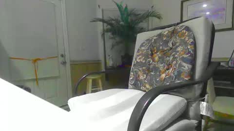 Snapshot of chuck354139 chatting on 13, 2, 2025 chuck354139 online show from 13, 2, 2025