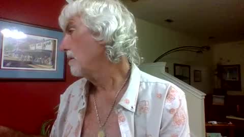 Snapshot of chuck354139 chatting on 29, 10, 2025 chuck354139 online show from 29, 10, 2025