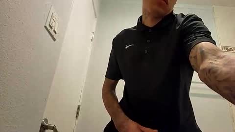 chuco320915 online show from 22, 9, 2025