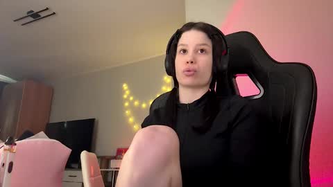 Snapshot of cierraelhassan chatting on 14, 2, 2026 Eva online show from 14, 2, 2026