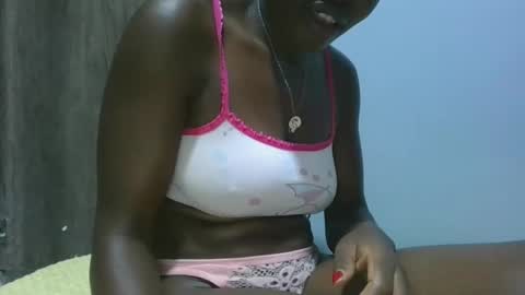cilia petite online show from 24, 1, 2025