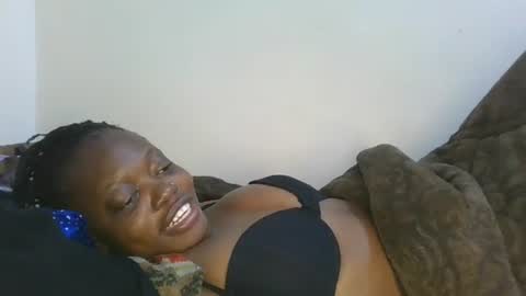 Snapshot of cilia_petite chatting on 10, 2, 2026 cilia petite online show from 10, 2, 2026