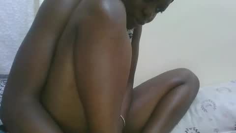 Snapshot of cilia_petite chatting on 18, 2, 2026 cilia petite online show from 18, 2, 2026