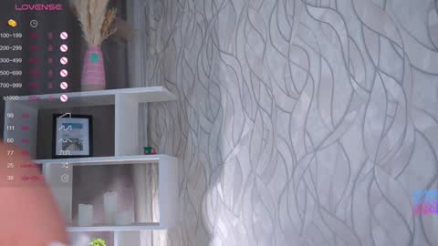   L  online show from 15, 10, 2025