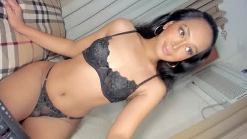 Snapshot of cinnamoncandy14 chatting on 26, 1, 2025 Ask me online show from 26, 1, 2025